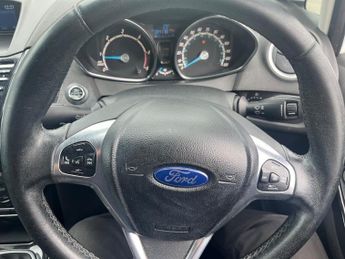 Ford Fiesta 1.6 TDCi ECOnetic Titanium Hatchback 5dr Diesel Manual Euro 5 (s
