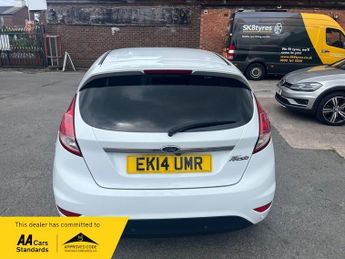 Ford Fiesta 1.6 TDCi ECOnetic Titanium Hatchback 5dr Diesel Manual Euro 5 (s