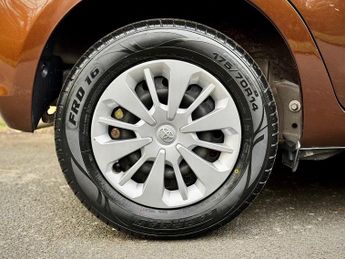 Toyota Yaris 1.33 Dual VVT-i Excel Multidrive S Euro 5 5dr Euro 5