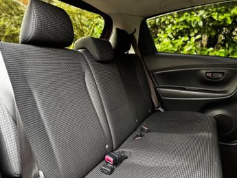 Toyota Yaris 1.33 Dual VVT-i Excel Multidrive S Euro 5 5dr Euro 5