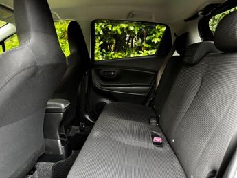 Toyota Yaris 1.33 Dual VVT-i Excel Multidrive S Euro 5 5dr Euro 5