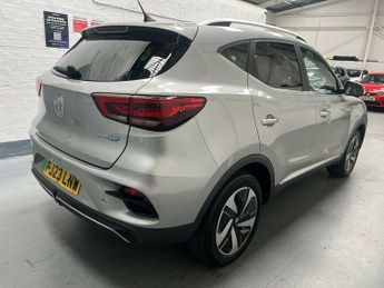 MG ZS TROPHY