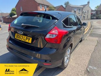 Ford Focus 1.6 Zetec Powershift Euro 5 5dr