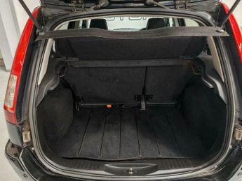 Ford Fusion 1.6 Plus 5dr