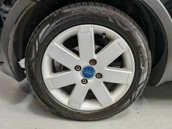 Ford Fusion 1.6 Plus 5dr