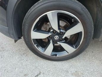 Nissan Qashqai 1.2 DIG-T n-tec+ 2WD Euro 5 (s/s) 5dr