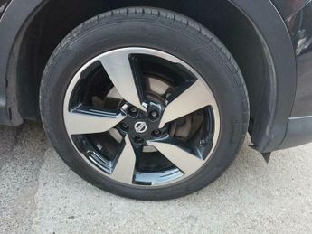 Nissan Qashqai 1.2 DIG-T n-tec+ 2WD Euro 5 (s/s) 5dr