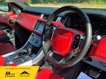 Land Rover Range Rover Sport SDV6 HSE DYNAMIC