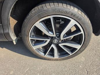 Nissan Qashqai 1.6 dCi Tekna XTRON 2WD Euro 6 (s/s) 5dr