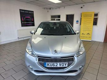 Peugeot 208 1.2 VTi Allure Euro 5 5dr
