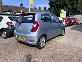 Hyundai I10 STYLE. Electric Tilt/Slide Sunroof & Air-Conditioning. Low Milea