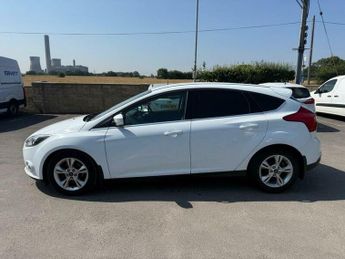 Ford Focus 1.6 TDCi Zetec Euro 5 (s/s) 5dr