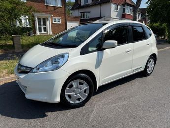 Honda Jazz 1.3+HYBRID+FRESH IMPORT+VERIFIED MILES+BIMTA/CARVX/JEVIC GUARANT