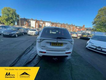 Mitsubishi Outlander 2.0h 12kWh GX4h CVT 4WD Euro 5 (s/s) 5dr