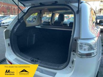Mitsubishi Outlander 2.0h 12kWh GX4h CVT 4WD Euro 5 (s/s) 5dr