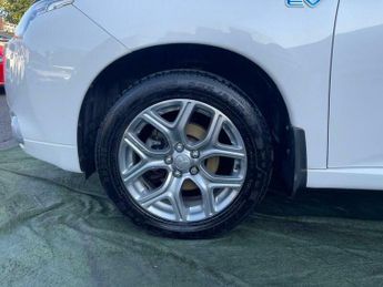 Mitsubishi Outlander 2.0h 12kWh GX4h CVT 4WD Euro 5 (s/s) 5dr