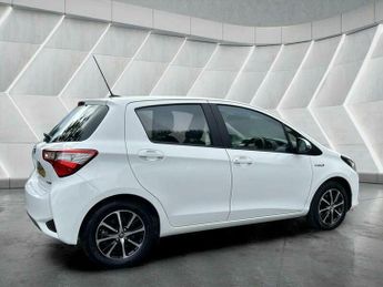 Toyota Yaris 1.5 VVT-h Icon Tech E-CVT Euro 6 (s/s) 5dr