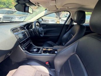 Jaguar XE PRESTIGE