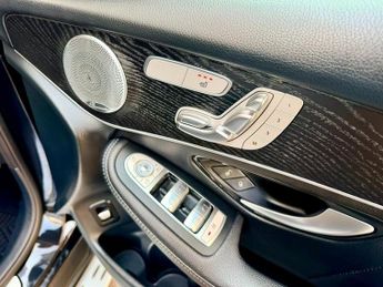 Mercedes GLC Class GLC 300 4MATIC AMG LINE PREMIUM PLUS
