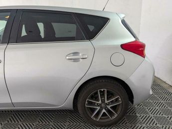 Toyota Auris 1.8 VVT-h Icon Plus CVT Euro 5 (s/s) 5dr