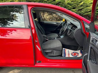 Volkswagen Golf MATCH TDI BLUEMOTION TECHNOLOGY DSG