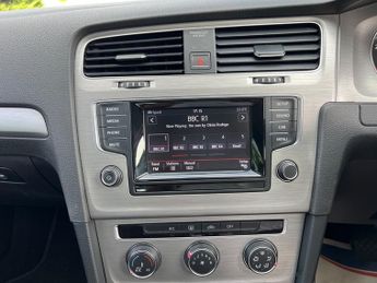 Volkswagen Golf MATCH TDI BLUEMOTION TECHNOLOGY DSG