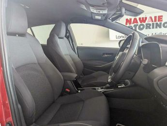 Toyota Corolla 1.8 VVT-h Design CVT Euro 6 (s/s) 5dr