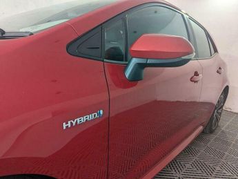 Toyota Corolla 1.8 VVT-h Design CVT Euro 6 (s/s) 5dr