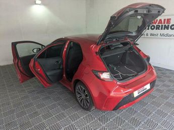 Toyota Corolla 1.8 VVT-h Design CVT Euro 6 (s/s) 5dr