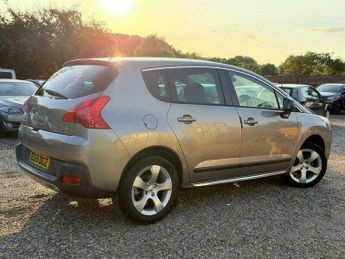 Peugeot 3008 1.6 e-HDi Exclusive SUV 5dr Diesel EGC Euro 5 (s/s) (112 ps)