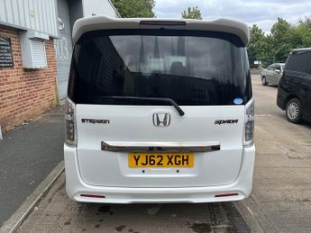 Honda Stepwagon 2.0 Spada 8 Seater