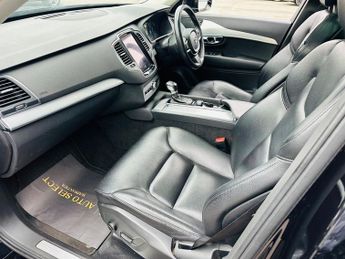 Volvo XC90 D5 MOMENTUM AWD