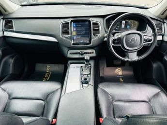 Volvo XC90 D5 MOMENTUM AWD