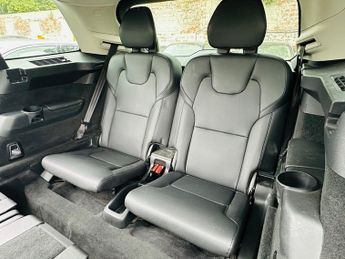 Volvo XC90 D5 MOMENTUM AWD