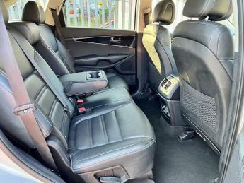 Kia Sorento 2.2 CRDi KX-2 Auto AWD Euro 6 (s/s) 5dr