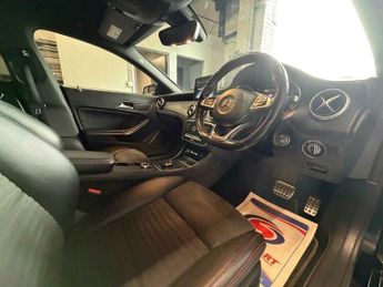 Mercedes-Benz CLA 2.1 CLA220d AMG Line Night Edition Coupe 7G-DCT Euro 6 (s/s) 4dr