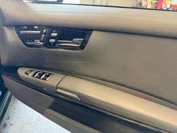 Mercedes-Benz GLA 5.5 CL500 2dr