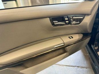 Mercedes-Benz GLA 5.5 CL500 2dr