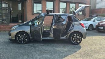 Toyota Yaris 1.5 VVT-h Design E-CVT Euro 6 5dr
