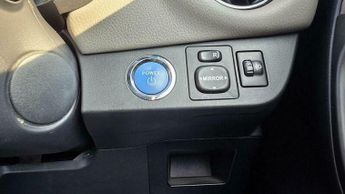Toyota Yaris 1.5 VVT-h Design E-CVT Euro 6 5dr