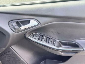 Ford Focus 1.5T EcoBoost Titanium X Auto Euro 6 (s/s) 5dr