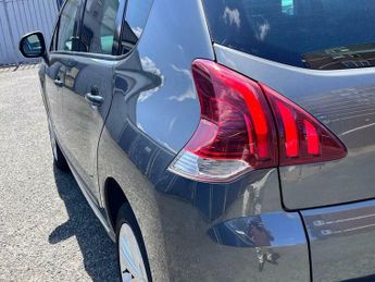 Peugeot 3008 2.0 HDi Allure Auto Euro 5 5dr