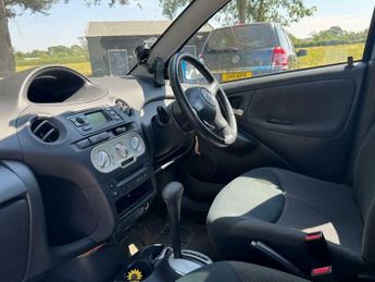 Toyota Yaris 1.3 VVT-i T Spirit 5dr