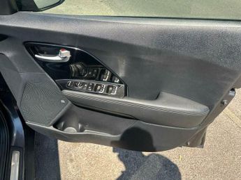 Kia Niro 1.6h GDi 3 DCT Euro 6 (s/s) 5dr