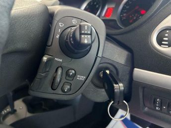 Renault Clio 1.6 VVT Expression Auto Euro 5 5dr