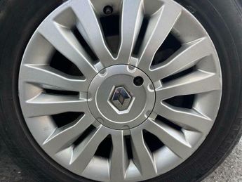 Renault Clio 1.6 VVT Expression Auto Euro 5 5dr