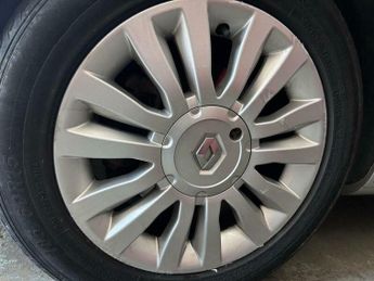 Renault Clio 1.6 VVT Expression Auto Euro 5 5dr