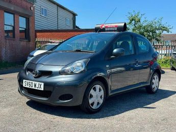 Toyota AYGO 1.0 VVT-i + MultiMode Euro 5 5dr