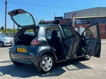 Toyota AYGO 1.0 VVT-i + MultiMode Euro 5 5dr
