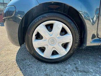 Toyota AYGO 1.0 VVT-i + MultiMode Euro 5 5dr
